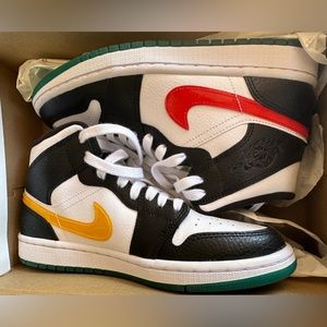 Women’s Air Jordan Mids